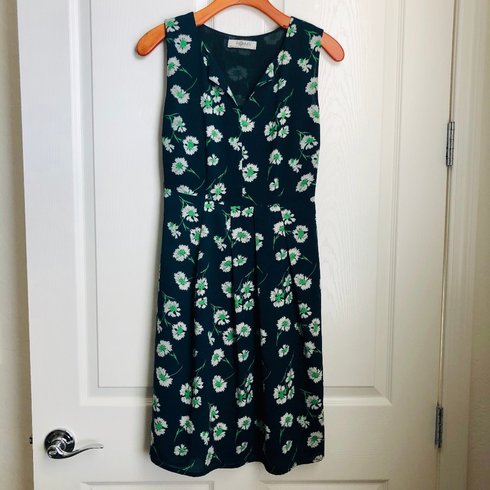 Romy Navy Blue Green Floral Sheer Sleeveless Knee Length Dress XS